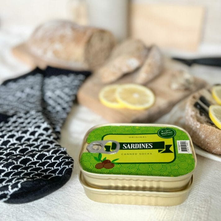 SEIK - Ranskalaiset sardiinin unisex-sukat tölkissä (koot 35-46)