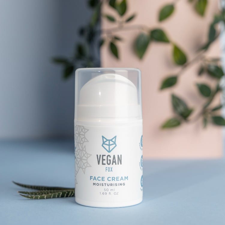 Vegan Fox – Kosteuttava kasvovoide, 50 ml Vegan Fox - Kosteuttava kasvovoide, 50 ml - Image 3