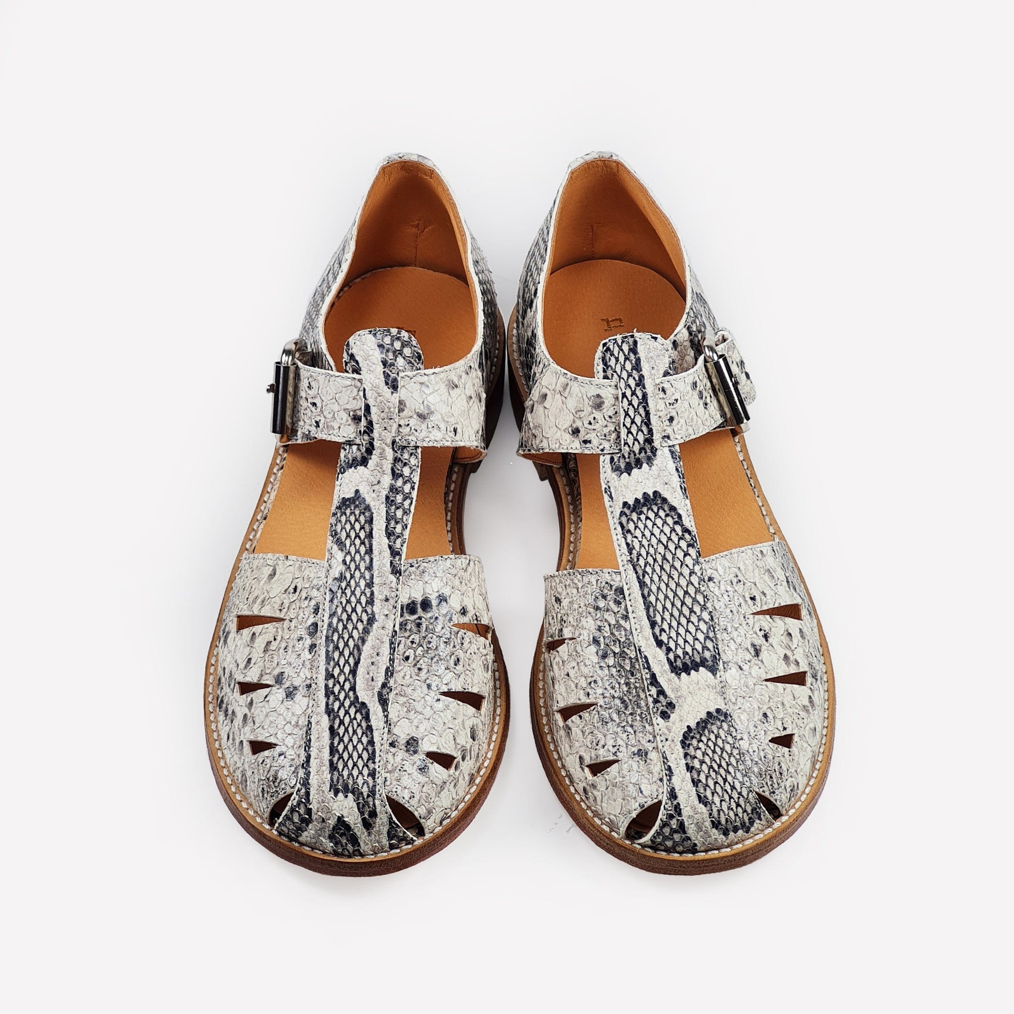 Daz Studio – Käsintehdyt nahkaiset Fisherman sandaalit – Käärmekuvio Daz Studio - Käsintehdyt nahkaiset Fisherman sandaalit - Käärmekuvio