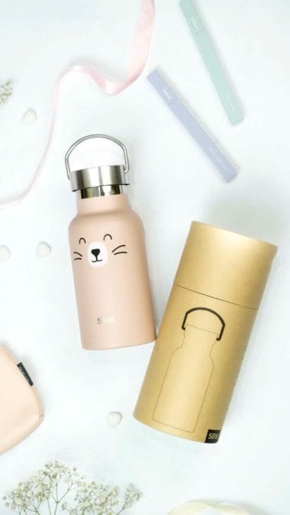 Vesipullot ja pullot